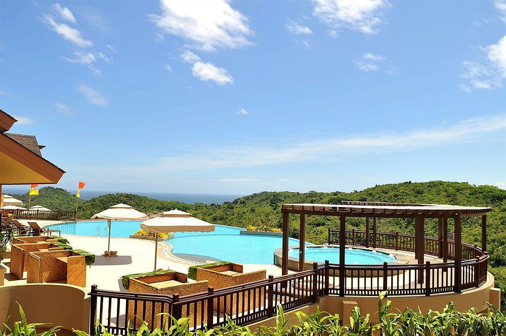 Alta Vista De Boracay Resort 3*
