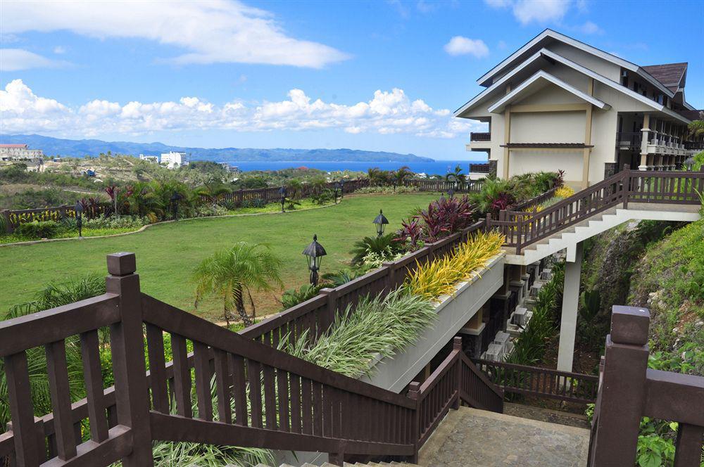 Alta Vista De Boracay Resort 3*